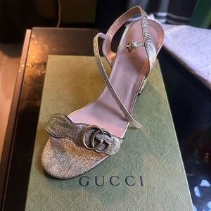 Gucci Women’s Gold Marmont Leather